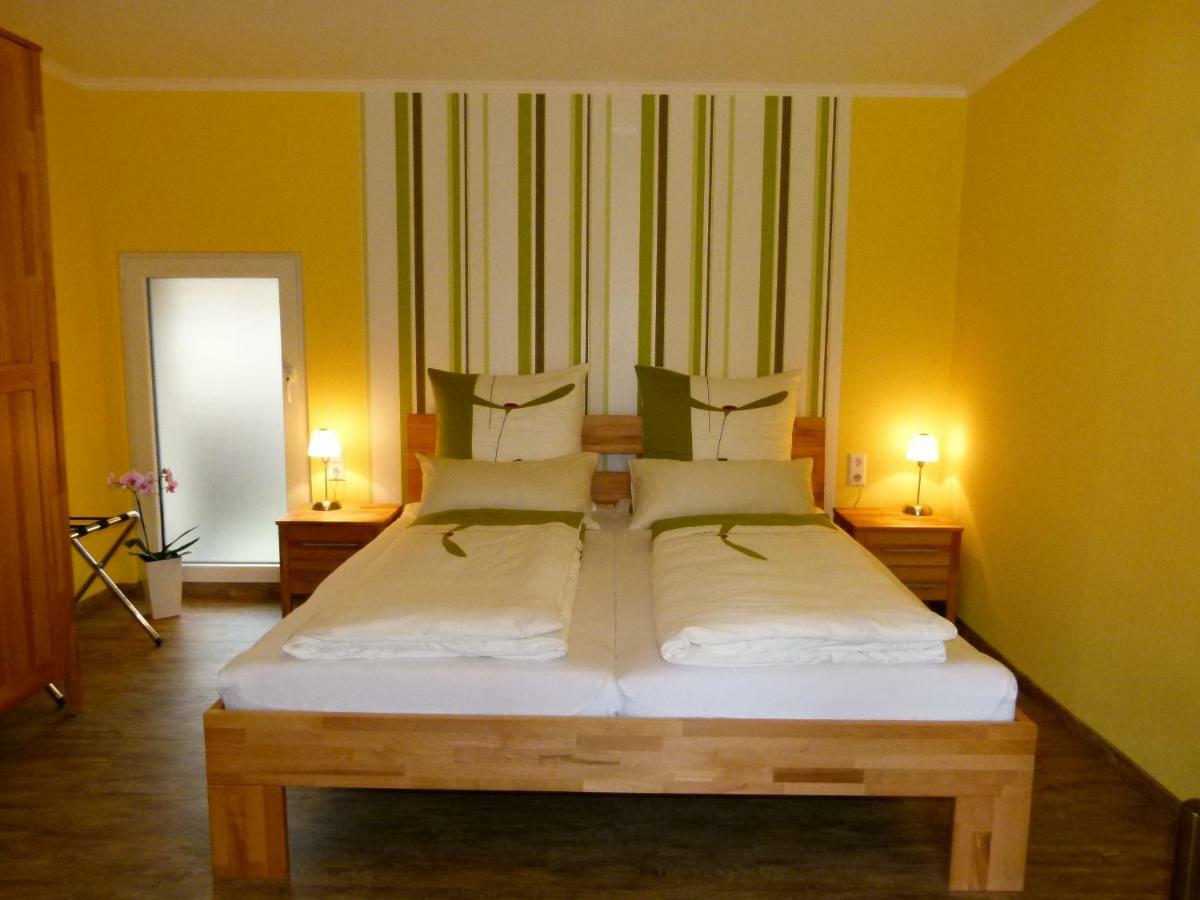 Gaestehaus Spatzennest ไมคัมเมอร์ ภายนอก รูปภาพ