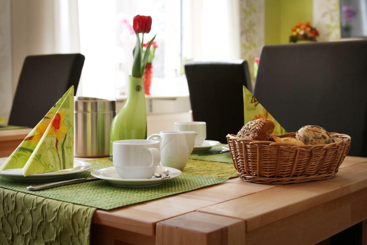 Gaestehaus Spatzennest ไมคัมเมอร์ ภายนอก รูปภาพ