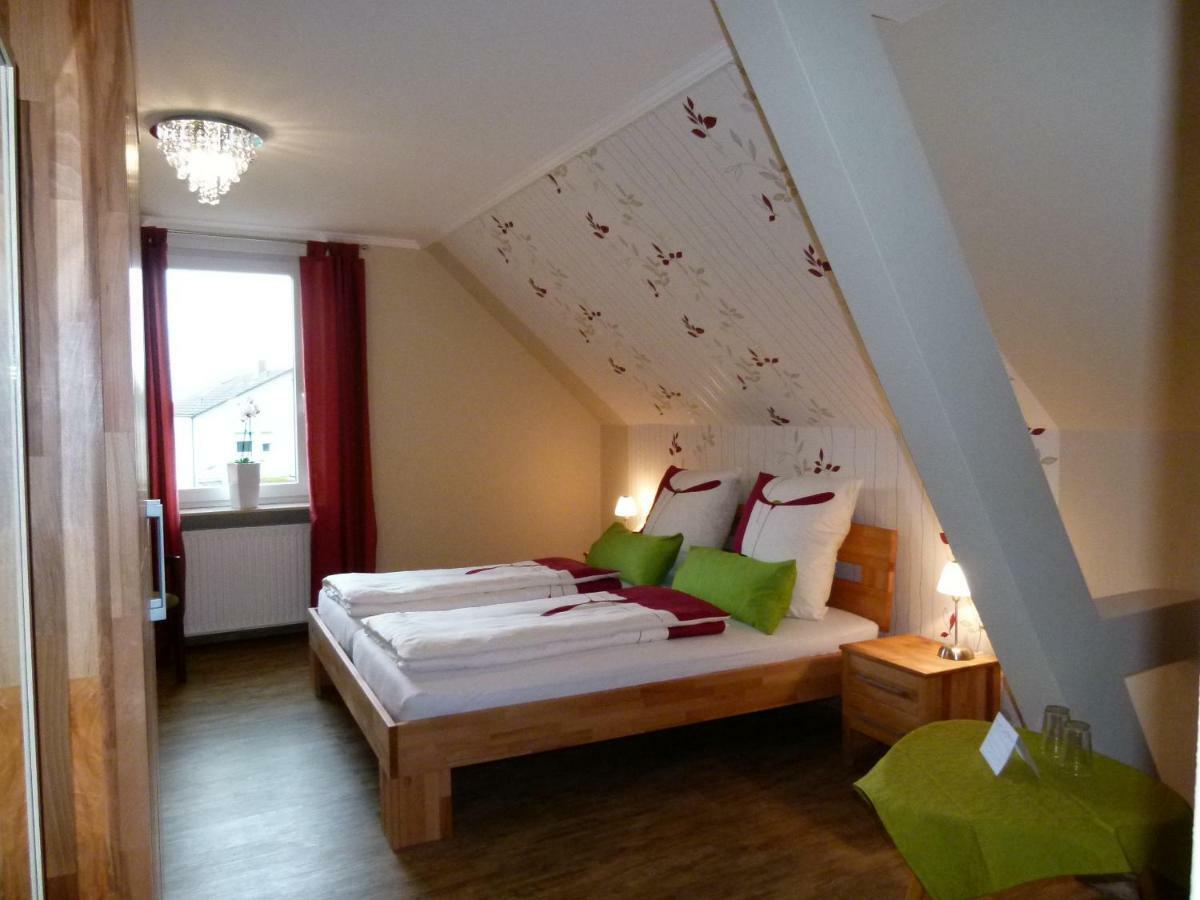 Gaestehaus Spatzennest ไมคัมเมอร์ ภายนอก รูปภาพ